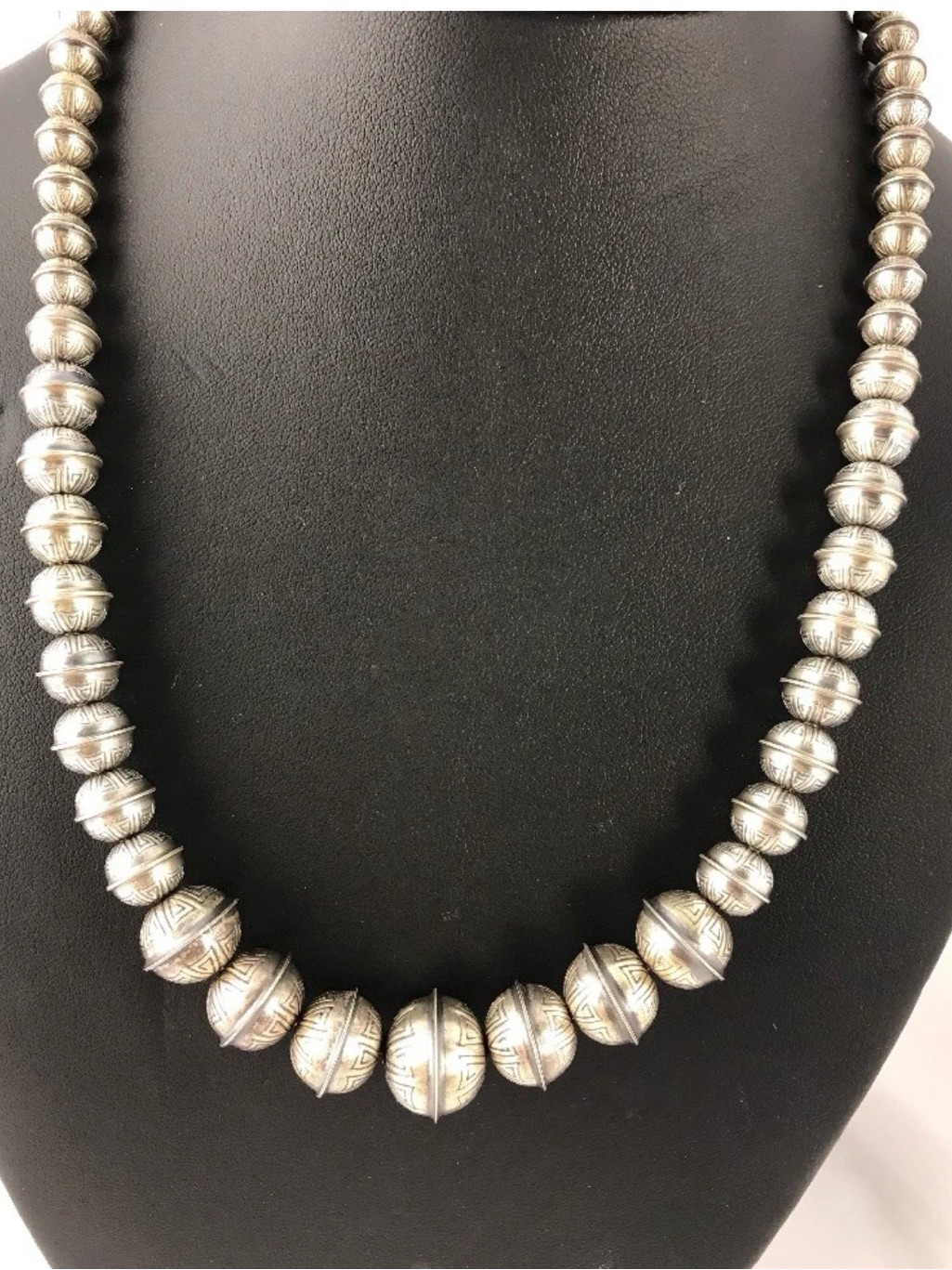 Native American Style Gorgeous Etched Silver Beaded Necklace 6mm-14mm